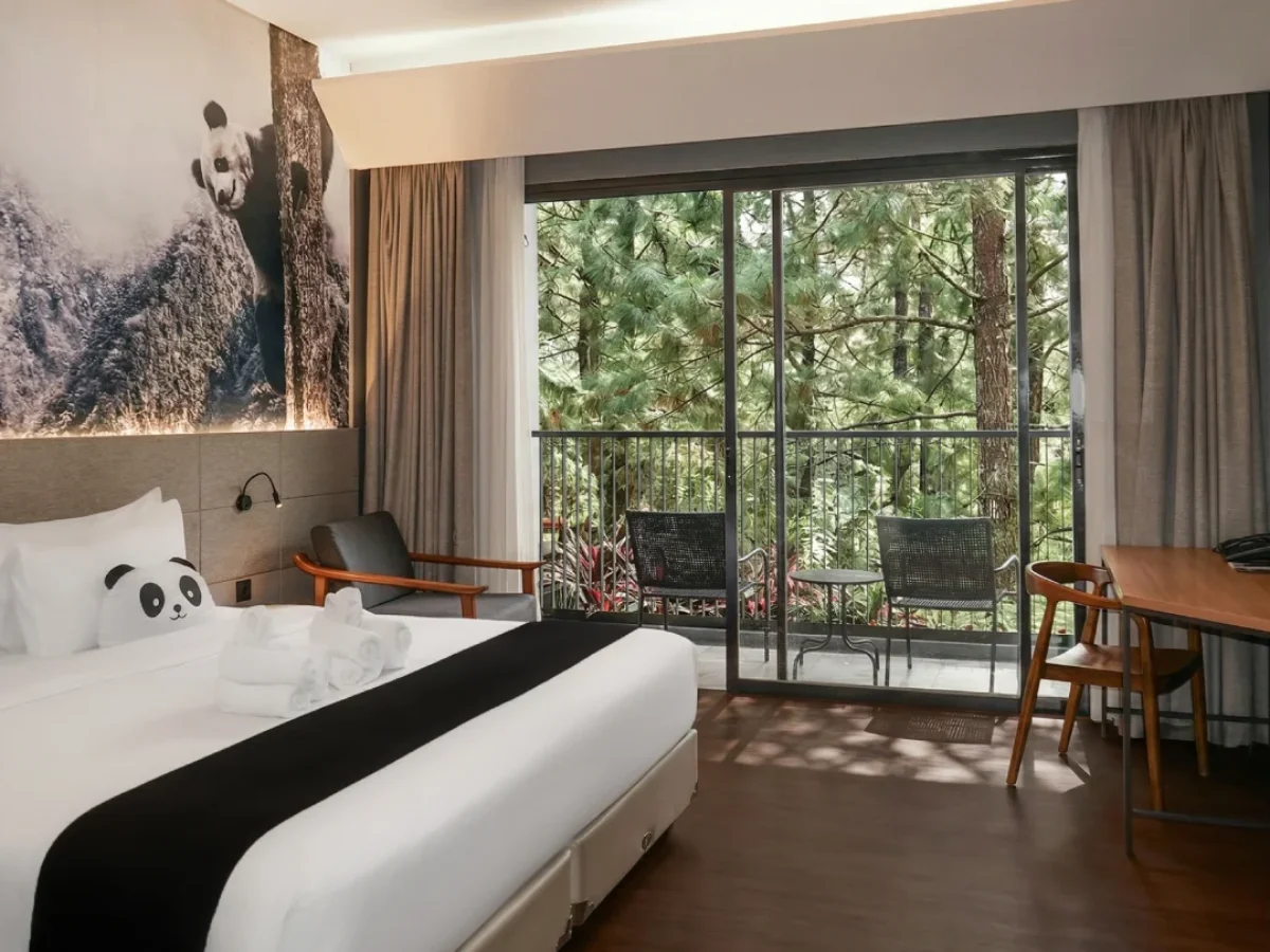 Royal Safari Garden - Panda Hotel