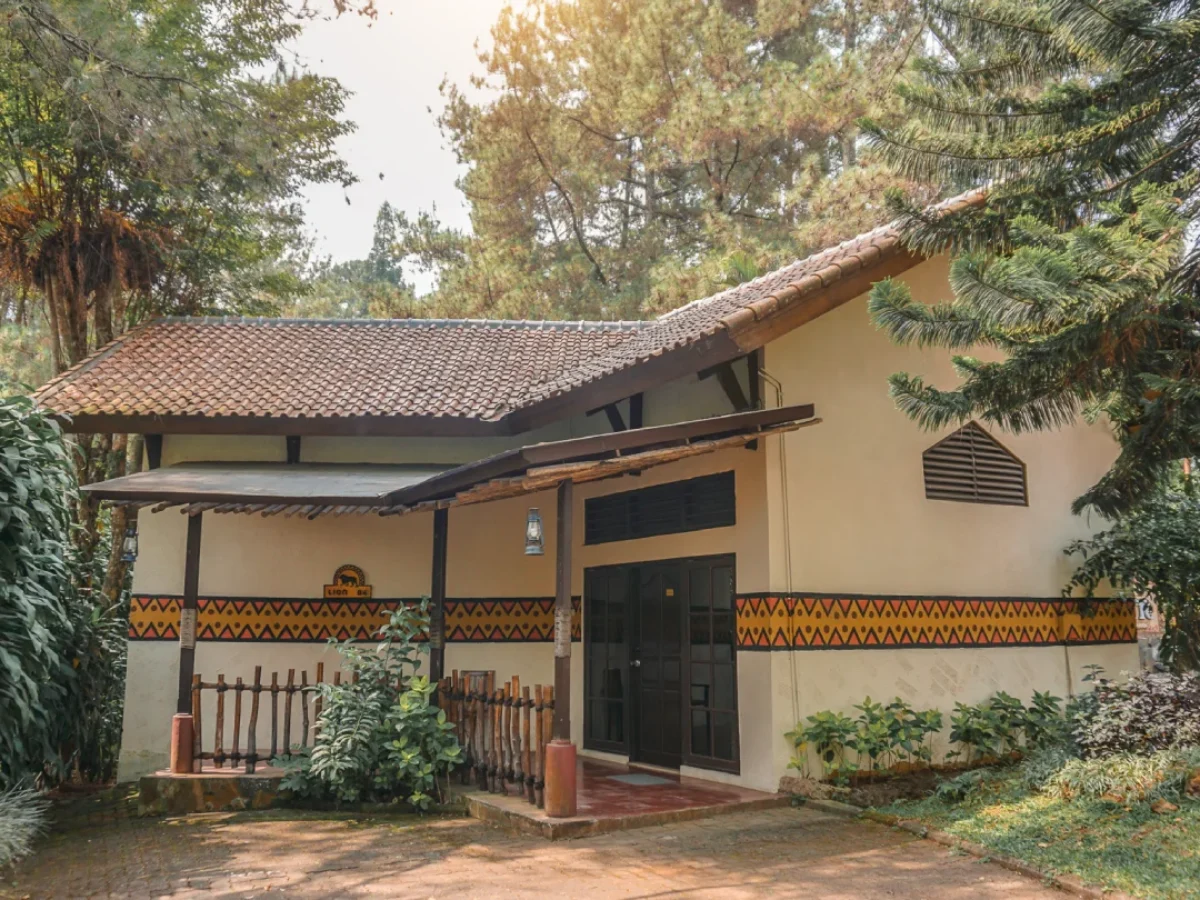 Royal Safari Garden - Lion Bungalow