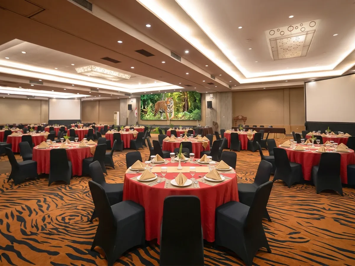 Royal Safari Garden - Tiger Ballroom