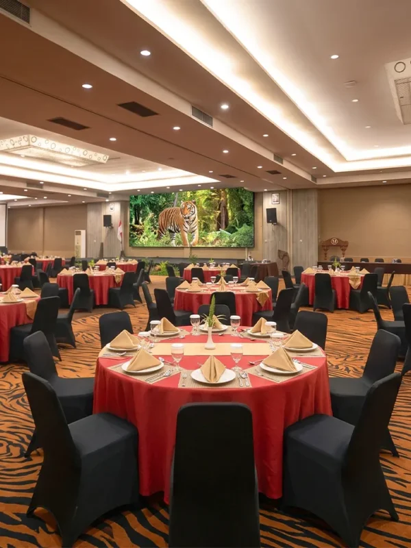 Royal Safari Garden - Tiger Ballroom