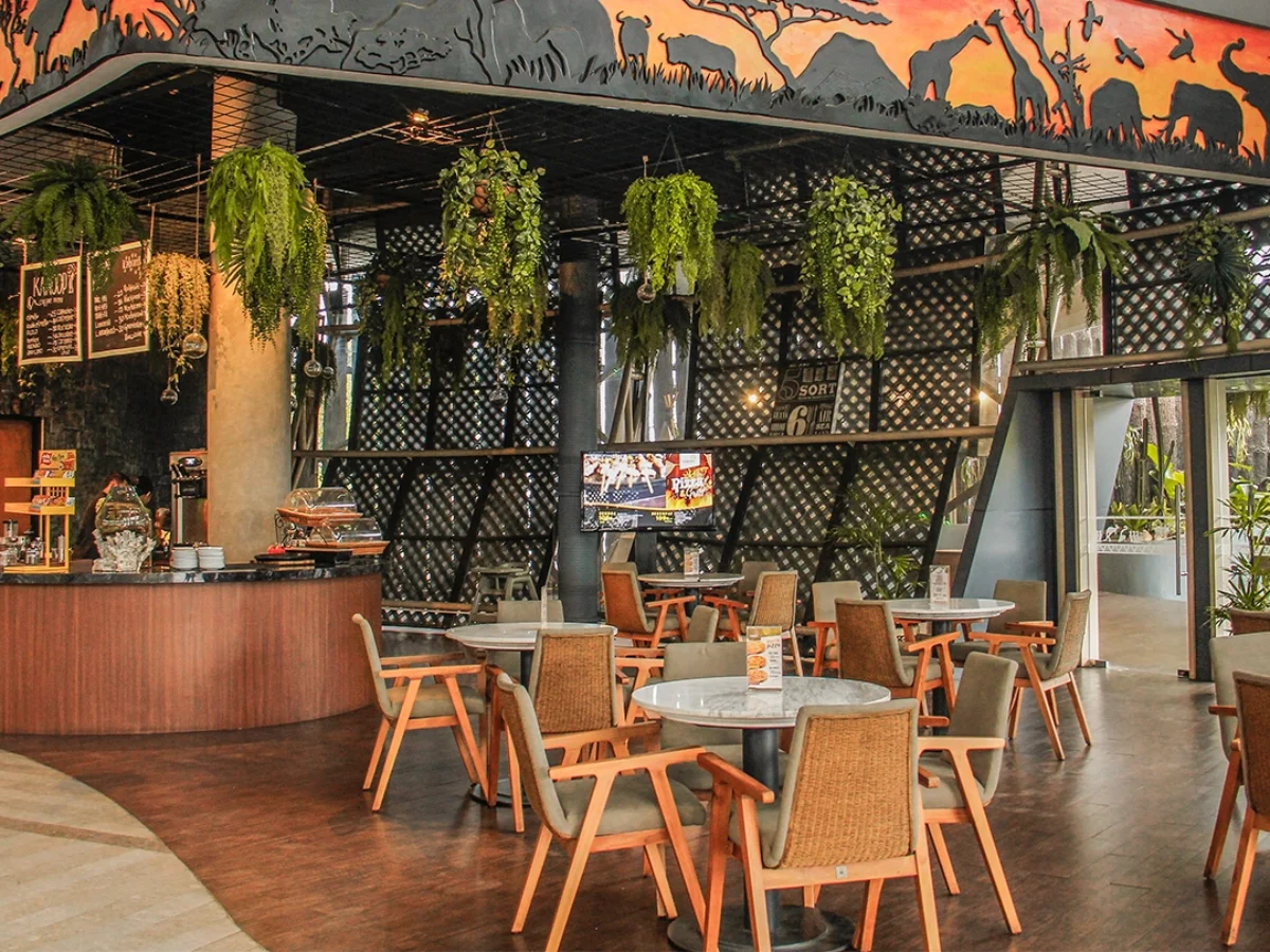 Royal Safari Garden - Kanoopi Coffee & Eatery