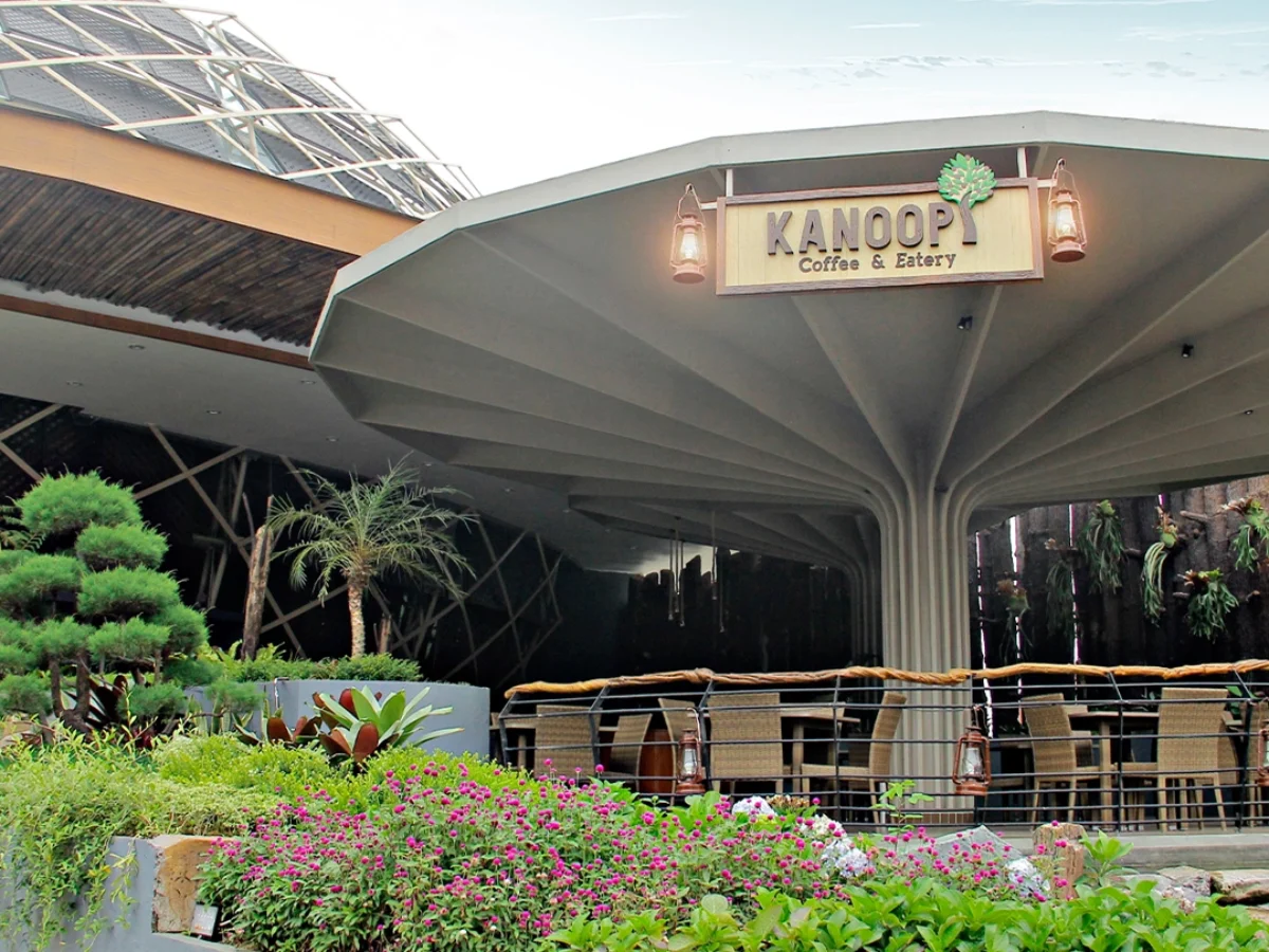 Royal Safari Garden - Kanoopi Coffee & Eatery