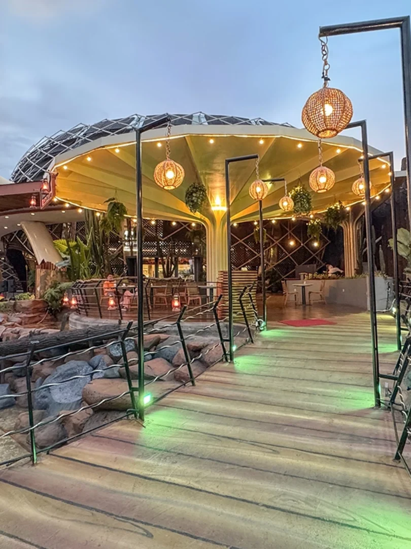 Royal Safari Garden - Kanoopi Coffee & Eatery
